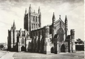 Herefordshire Postcard - The Cathedral - Real Photograph - Ref Ref TZ5209