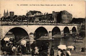 CPA ANGERS - Le Pont de la Basse.Chaine pris un jour de Fete (296550)
