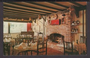 BC NORTH VANCOUVER Hadrian's Garden Restaurant Capilano Road - Chrome