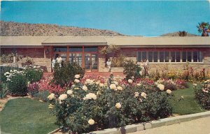 1950s Apple Valley California Inn occupation Royal Pictures Postcard 24-11488