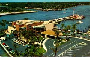 Florida Fort Lauderdale Pier 66 Restaurant Lounge & Yacht Club