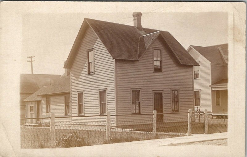 RPPC Nice House Early 1900s American Home Unique Fence Postcard W9