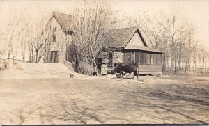 J85/ Nyssa Oregon RPPC Postcard c1912 Home Residence Cow Chicken 87