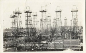 RP: KILGORE , Texas , 1930-40s ; Sky Line