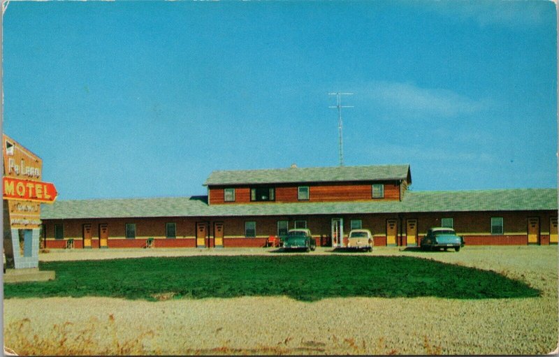 PA-Laro Motel Aurora IL Postcard PC460