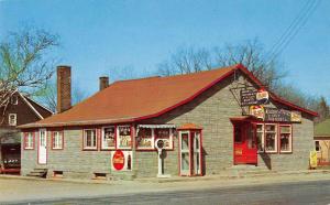 Callander Ontario Canada souvenir shop Pepsi and Coke signs vintage pc Z18197