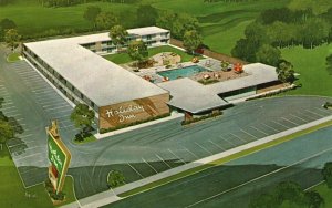 Vintage Postcard Holiday Inn Hotel Suite Restaurant Lumberton North Carolina NC