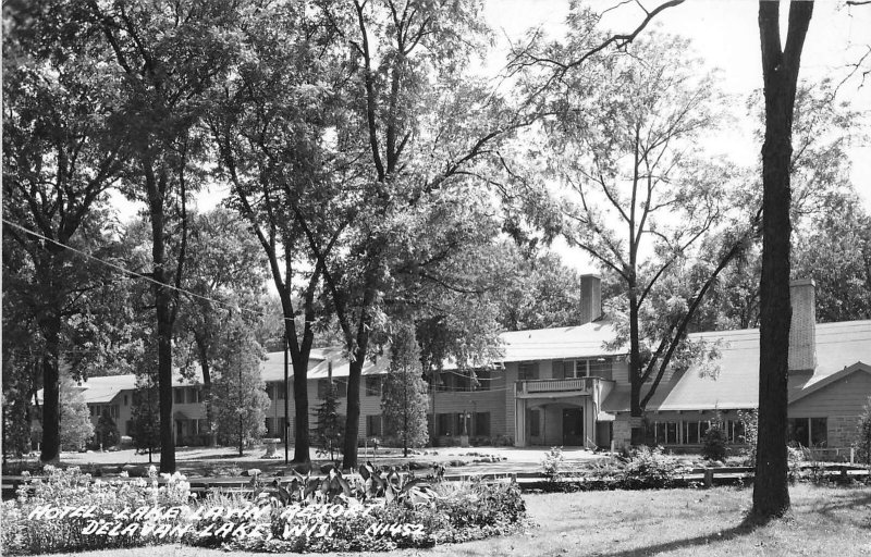 Hotel Lake Lawn Resort Delavan Lake Wisconsin RPPC Real Photo postcard