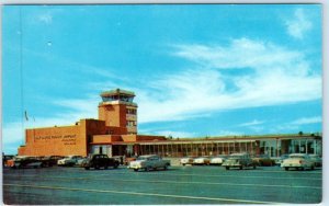 WILMINGTON, Delaware  DE   New Castle COUNTY AIRPORT Terminal ca 1950s  Postcard