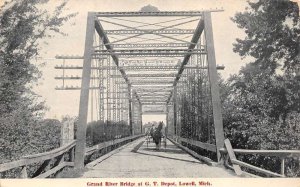 Lowell Michigan Grand River Bridge At G.T. Depot, Divided Back Vintage PC U8292