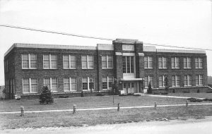 RPPC Postcard Nebraska Auburn 1940s High School 23-6153