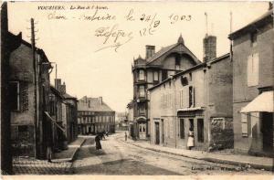 CPA VOUZIERS La Rue de l'Aisne (646719)