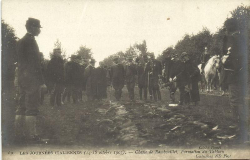 CPA Les Journées Italiennes-La Chasse de RAMBOUILLET Formation du Tab. (260728)