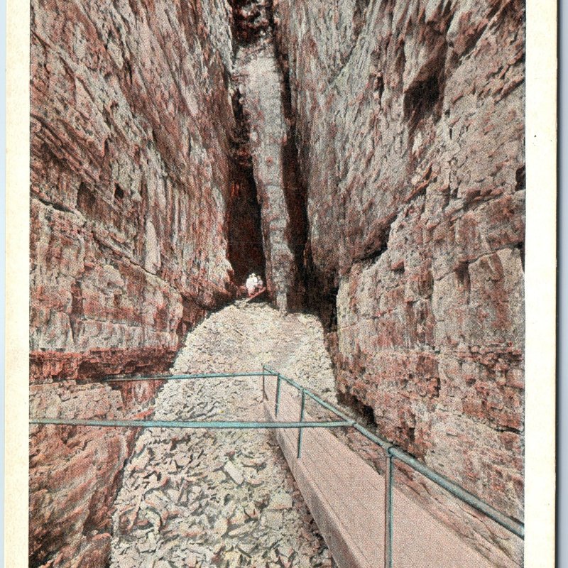 c1920s Ausable Chasm, NY Hydes Cave Nature Spelunking UNP Teich Postcard A253