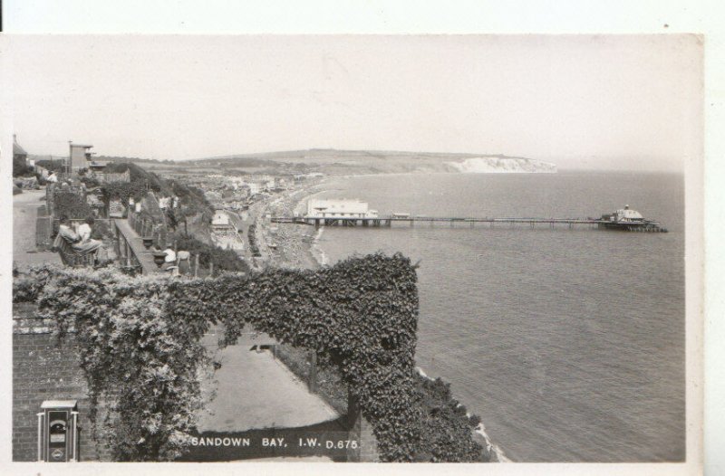 Isle of Wight Postcard - Sandown Bay - Ref 10921A