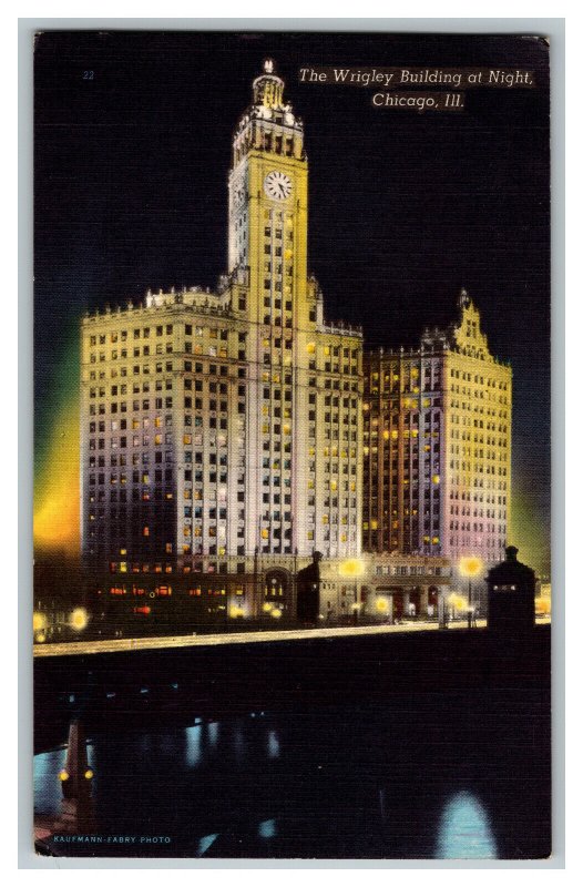 Postcard IL The Wrigley Building At Night Chicago Vintage Standard View Card 