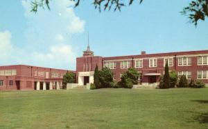 MS - Tupelo. Junior High School