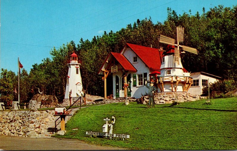 Canada Quebec Trois-Pistoles Tourist Information Bureau 1989