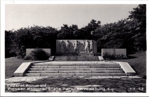 RPPC Federal Monument, Pioneer Memorial State Park Harrodsburg KY Postcard R80