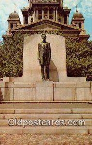 Abraham Lincoln Statue Springfield, IL, USA