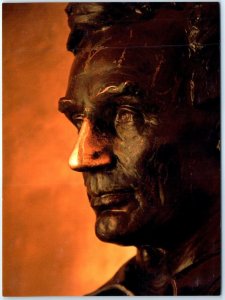 Postcard - Bronze Bust of Lincoln, Lincoln Hall