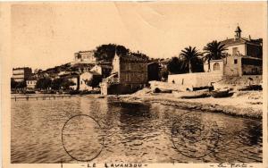 CPA Le LAVANDOU - Le Port (275632)