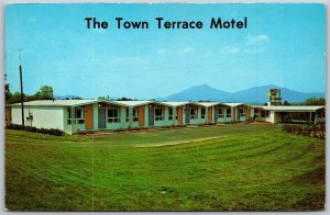 Vtg Bedford Virginia VA Town Terrace Motel 1950s Chrome View Postcard