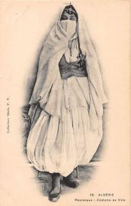 Algerie Algeria Africa Mauresque Woman in Traditional Dress Postcard J64051