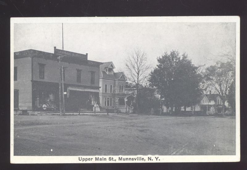 MUNNSVILLE NEW YORK DOWNTOWN MAIN STREET SCENE ANTIQUE VINTAGE POSTCARD NY