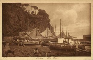 italy, SORRENTO, Porto Cazzano (1920s) L. & L. Postcard