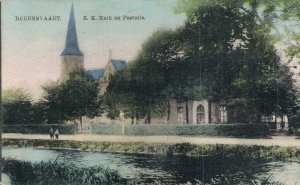 Netherlands Dedemsvaart Kerk en Pastorie Vintage Postcard 07.57