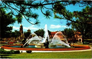 JC Nichols Memorial Fountain Park Department Kansas City MO Vintage Postcard PM 