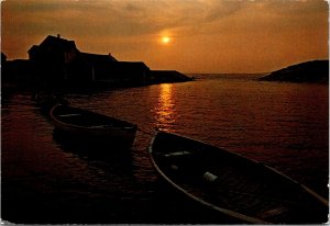 CONTINENTAL SIZE POSTCARD AT REST PEGGY'S COVE NOVA SCOTIA