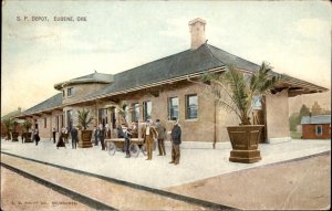 Eugene Oregon Southern Pacific RR Depot Station c1900-20s Vintage Postcard
