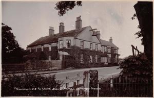 BARNBY MOOR NOTTINGHAMSHIRE UK DONLIONS YE OLDE BELL HOTEL REAL PHOTO POSTCARD