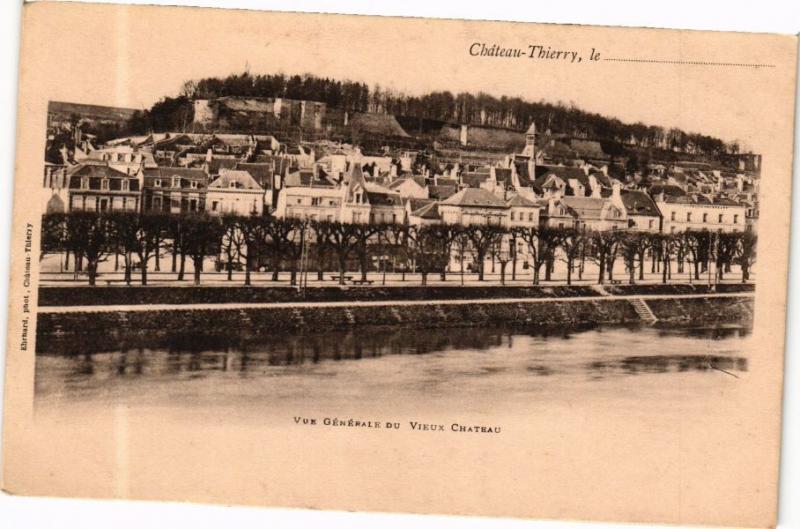 CPA CHATEAU-THIERRY Vue generale du Vieux Chateau (280389)