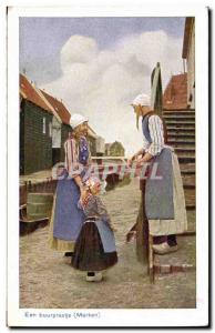 Old Postcard Netherlands een buurpraatje Marken Folklore Costume