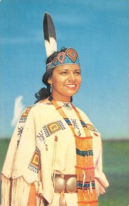 INDIAN MAID Native American Woman c1950s Chrome Vintage Postcard