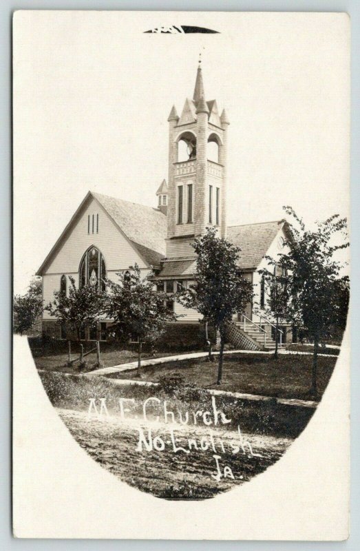 North English Iowa~Methodist Episcopal ME Church~Rutted Dirt Road~c1910 RPPC 