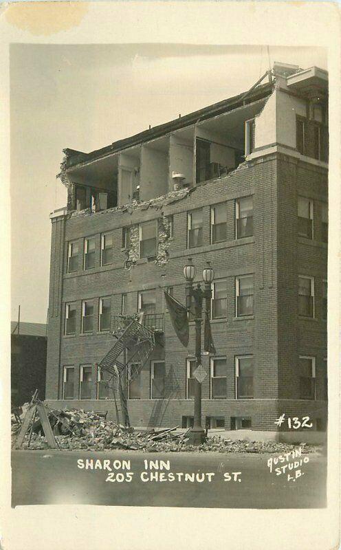 California Disaster Sharon Inn Earthquake Damage Long Beach 1933 Postcard 2796