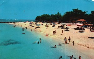 Vintage Postcard Doctor's Cave Beach Montego Bay Jamaica The Novelty Trading Co.