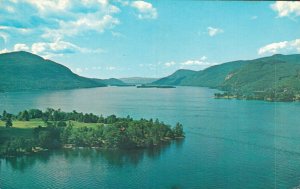 USA New York Looking South on Lake George Vintage Postcard 07.36