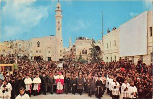 US27 postcard Israel Bethlehem at Christmas procession