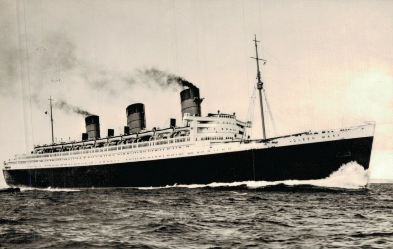 T.S.S Queen Mary Steamer Ship 05.65 