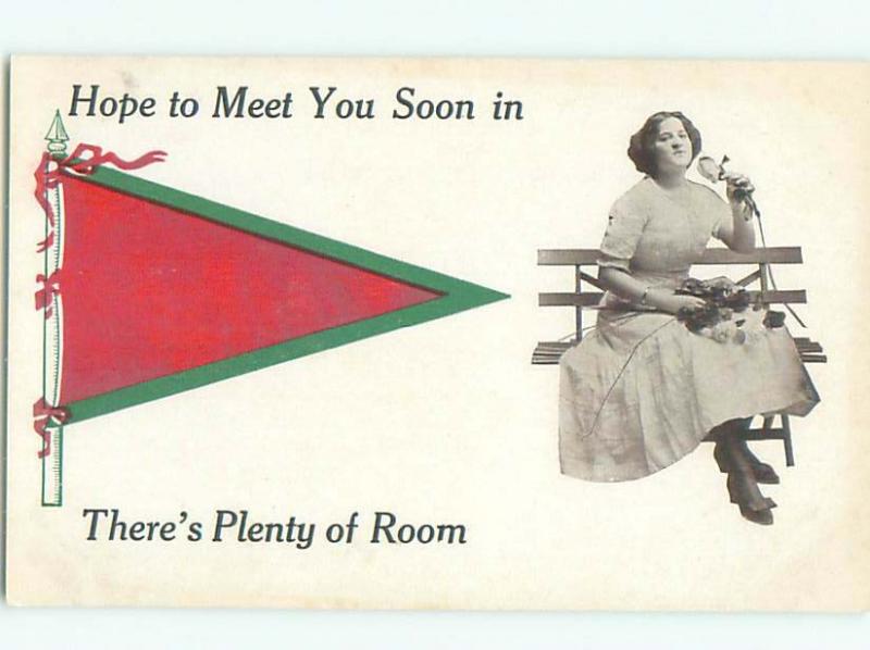 Divided-Back PRETTY WOMAN Risque Interest Postcard AA7897