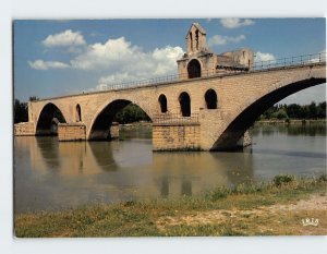 Postcard The St.Bénézet Bridge and St Nicolas' Chapel, Avignon, France