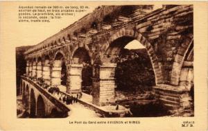 CPA Le PONT-du-GARD entre AVIGNON et NIMES (458865)