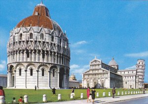 Italy Pisa Piazza del Duomo