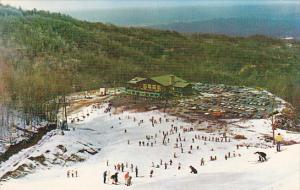 Tennessee Gatlinburg Skiers On The Slopes Of Mount Harrison