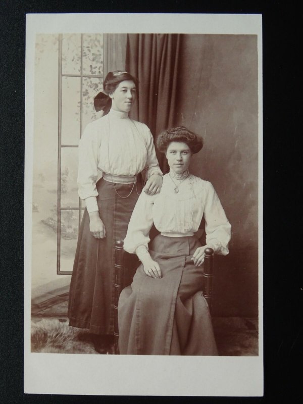 HITCHIN H.H. Minnis Studio Portrait TWO LADIES c1905 RP Postcard